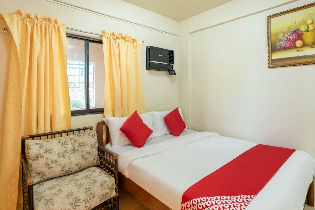 Conrado'S Apartelle Paranaque City Ngoại thất bức ảnh